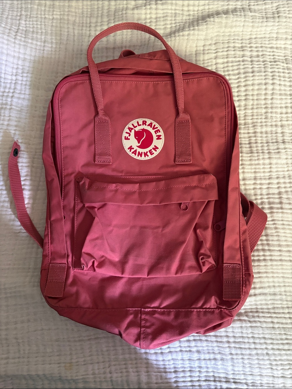 Fjallraven Kånken Backpack in “Dahlia” 16L